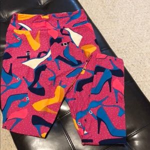 LuLaRoe OS Shoe print leggings